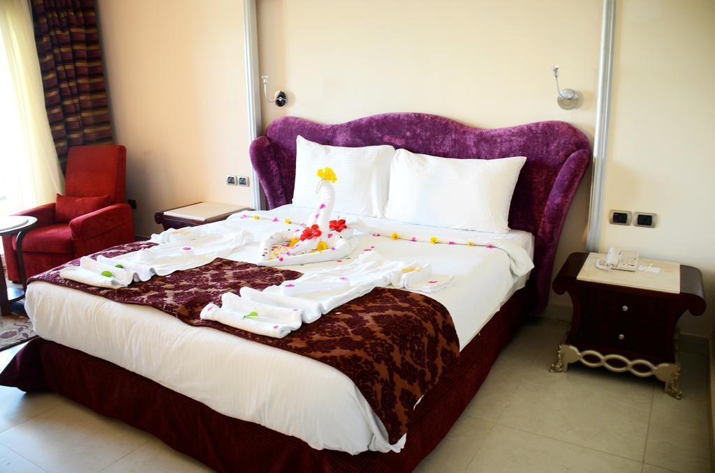 Rehana Royal Beach Resort - Aquapark & Spa - Family & Couples Only Sharm el-Sheikh Room photo