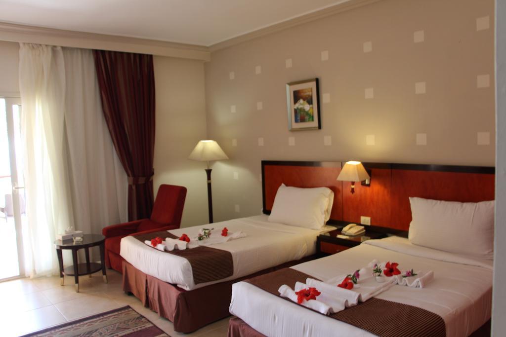 Rehana Royal Beach Resort - Aquapark & Spa - Family & Couples Only Sharm el-Sheikh Room photo